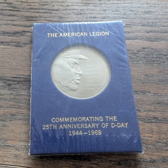 D-DAY EISENHOWER Bronze Legion Vintage Commemorative 25th Anniversary 1944 Token - Picture 1 of 10
